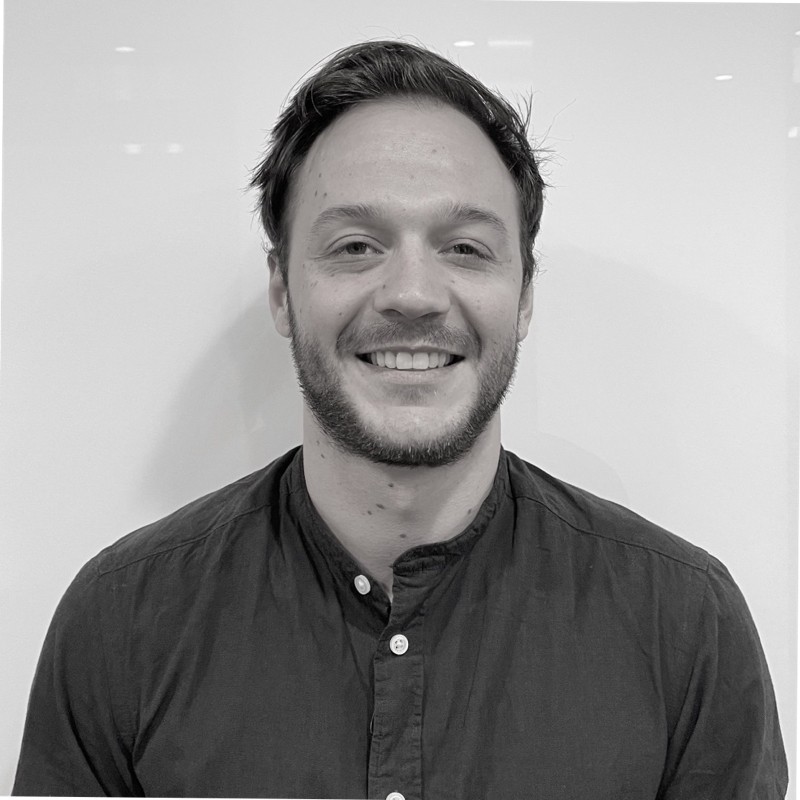 Nik  Kalikajaros Profile Photo